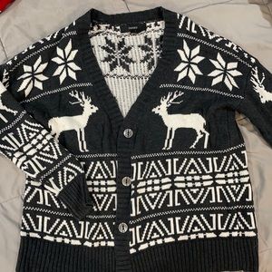 Thick knitted cardigan